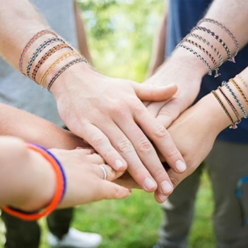 FRIUSATE 30 Stück Freundschaft Armbänder, Handgefertigt Geflochten Wickelarmband Kinder Mädchen Armband Gewebte Dünn Armbänder Freundschaftsarmband für Frauen Mädchen - 6